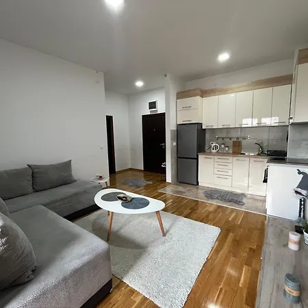 Golden Royal Sm Apartment Kragujevac