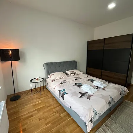 Golden Royal Sm Apartment