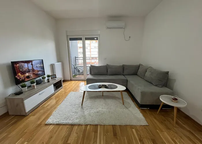 Golden Royal Sm アパート