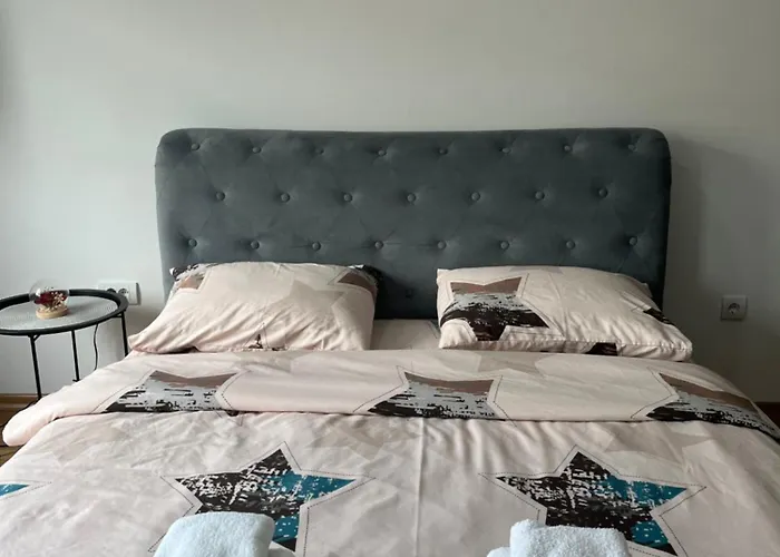 Golden Royal Sm アパート *